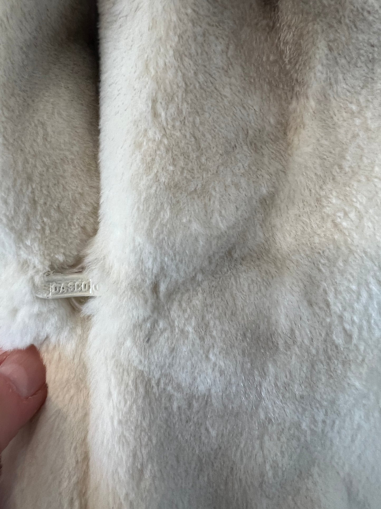 OTHERS. Fur jacket with collar detail. TM
