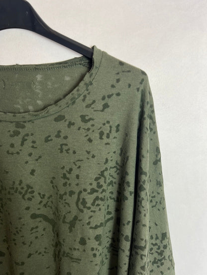 THE HIP TEE. Sudadera fina verde efecto print. T M