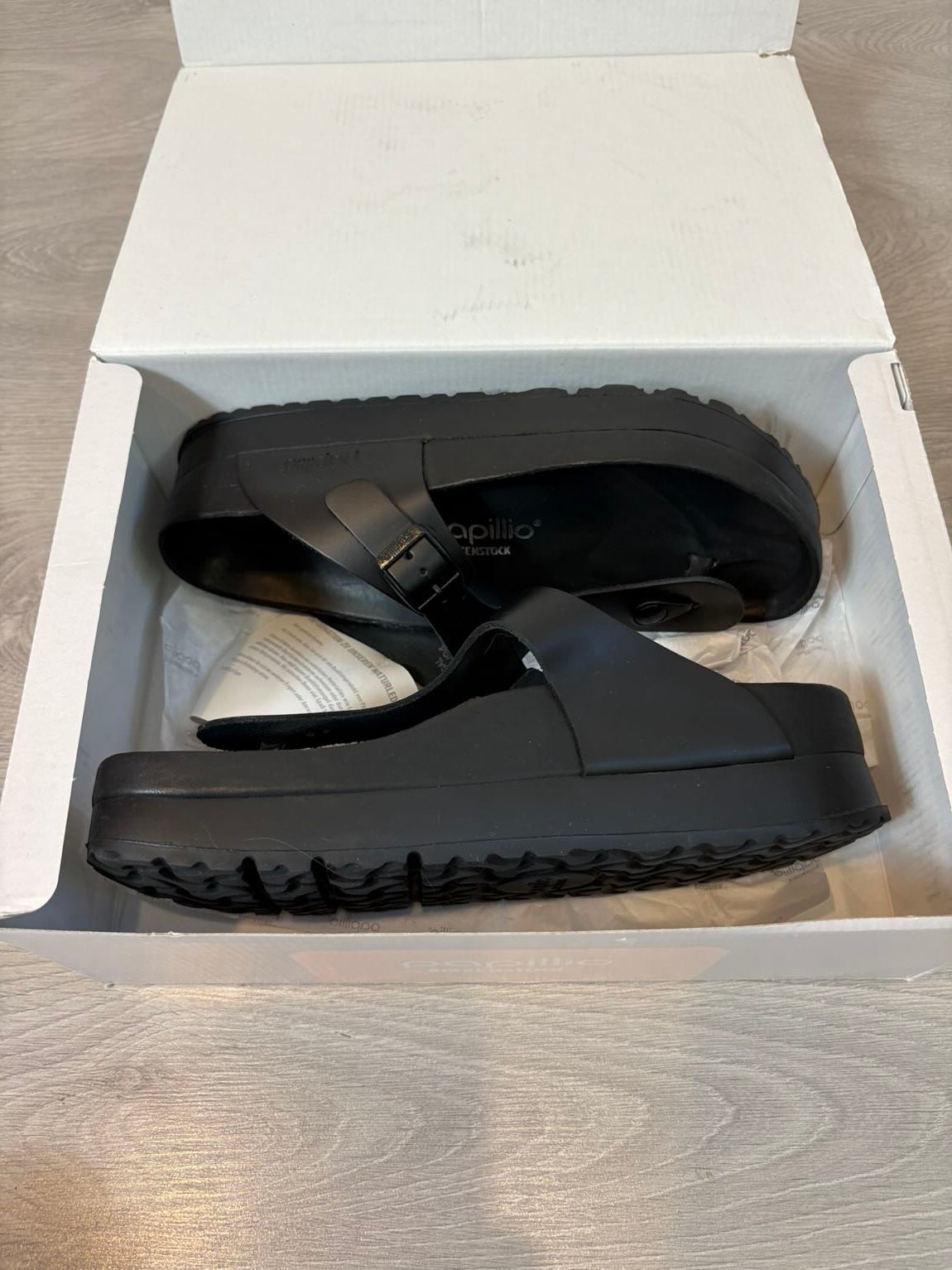 BIRKENSTOCK . Sandalia negra line Papillio. T 40