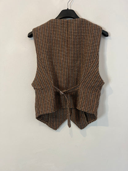 OTRAS. Chaleco pata de gallo