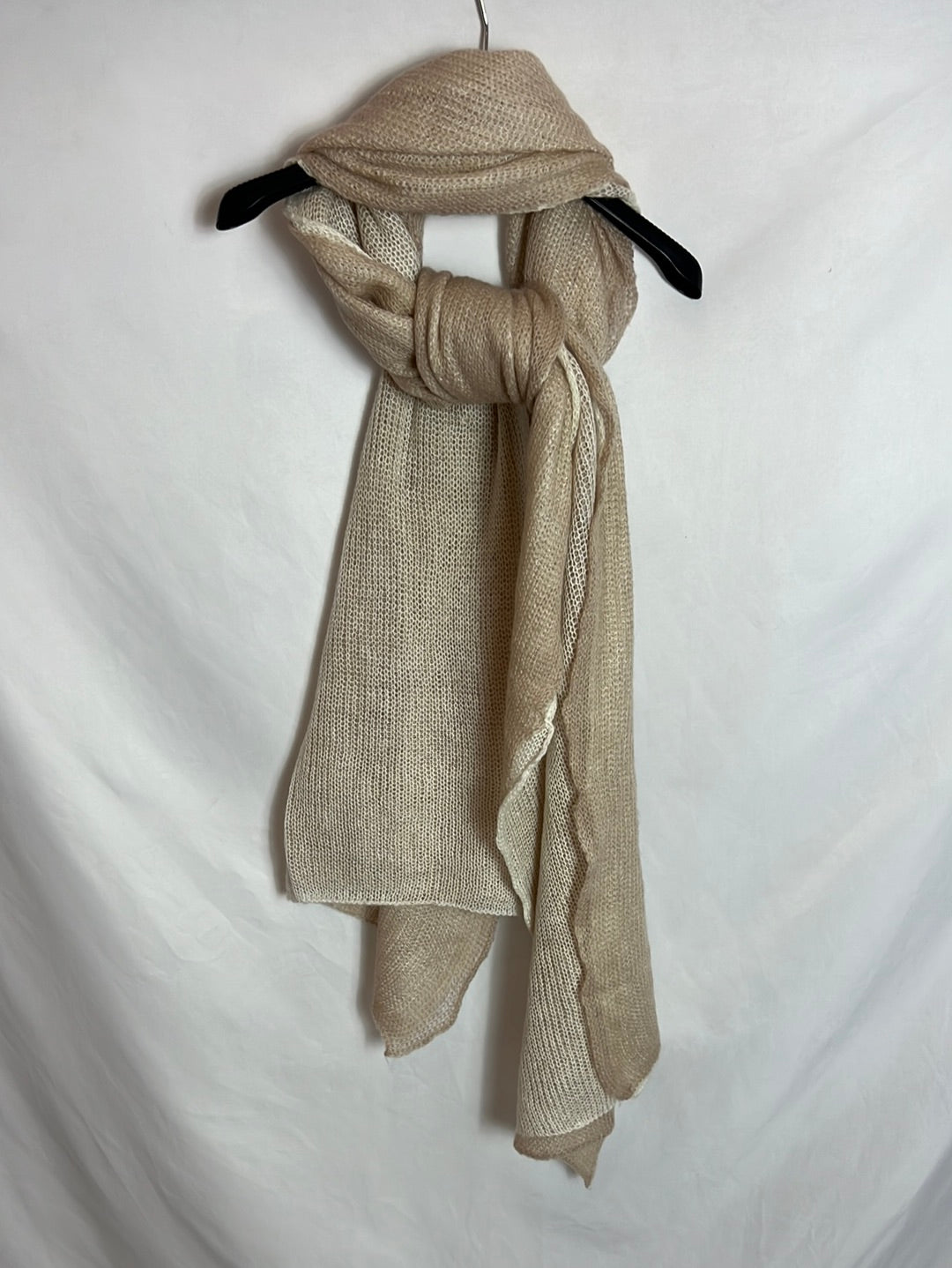 OTRAS. Bufanda  bicolor en beige