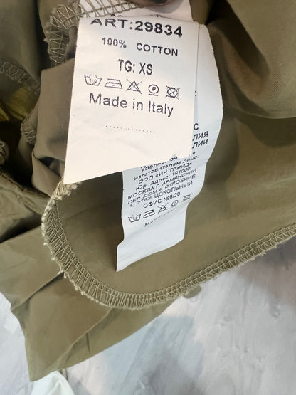 SOUVENIR. Pantalón verde bolsillos. T XS