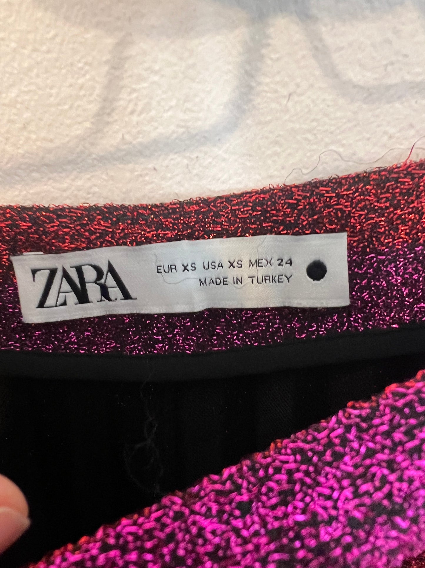 ZARA. Fuchsia pleated midi skirt. XS