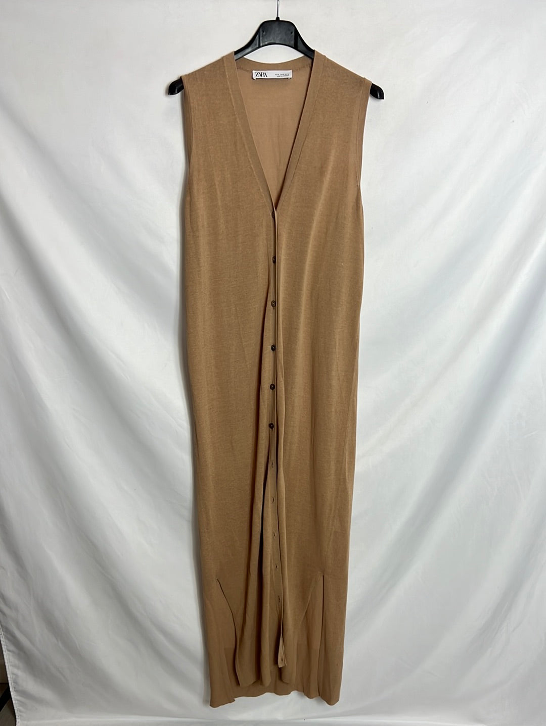 ZARA: Long beige vest. TS