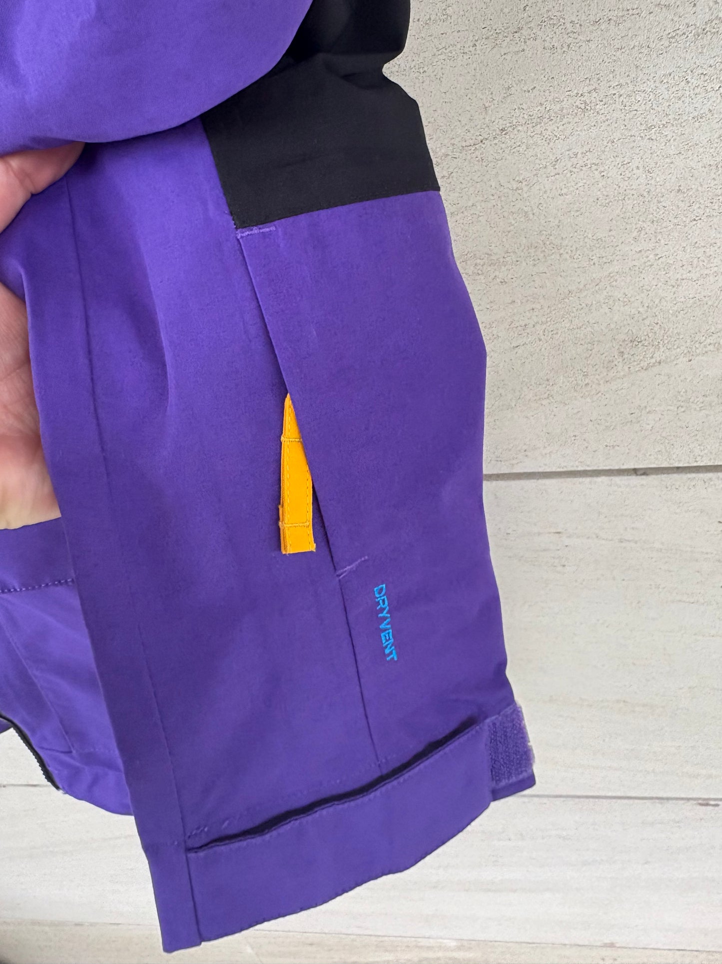 THE NORTH FACE. Chaqueta ski colores