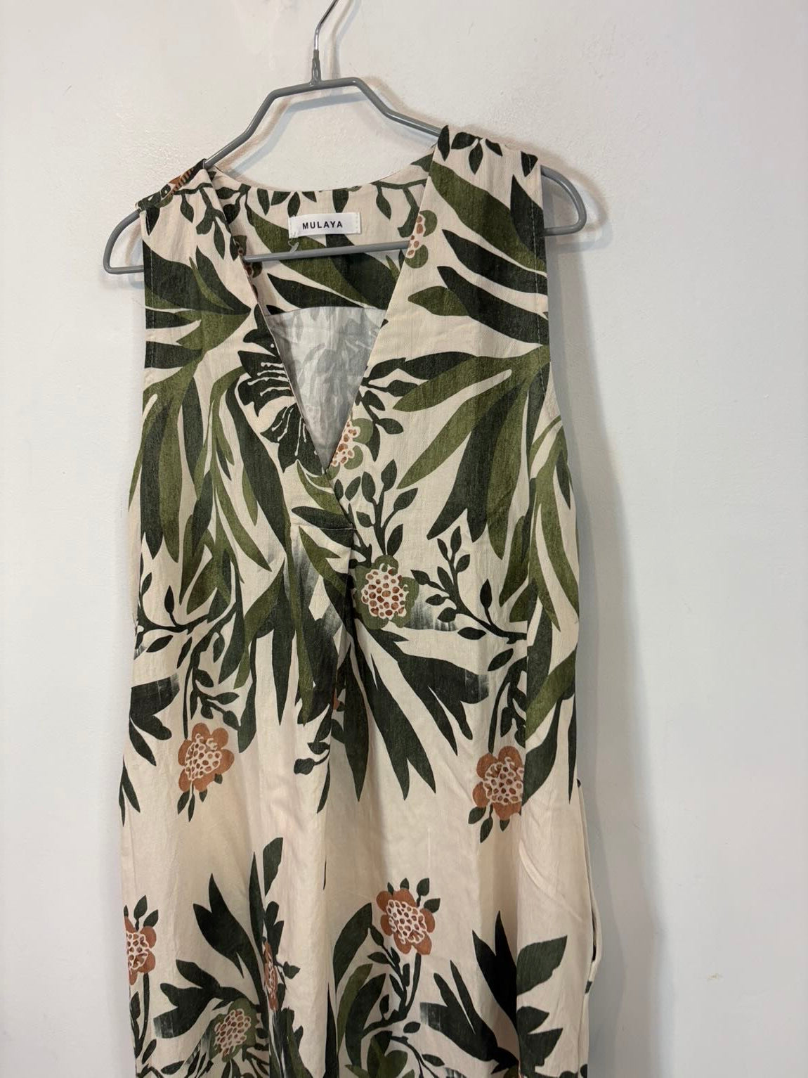 Vestido largo estampado hojas