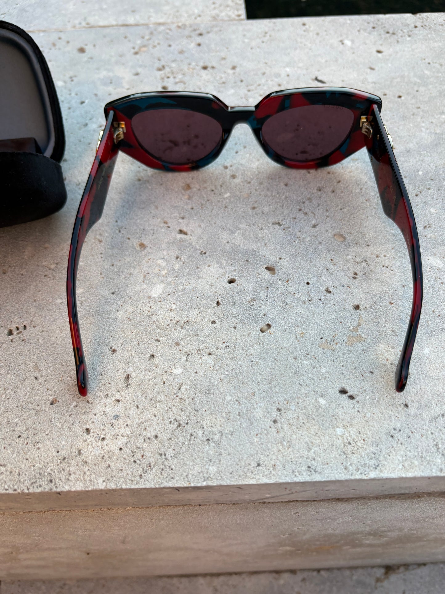 GUCCI. Gafas bicolor logo