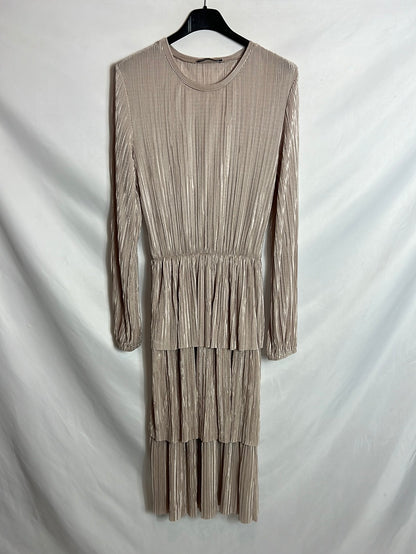 ZARA. Champagne-colored pleated midi dress. TM