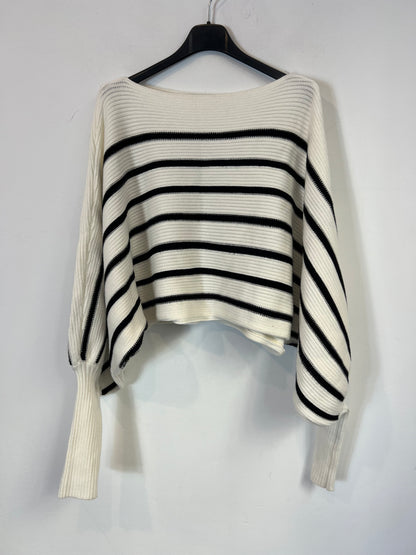 JUSTFAB. Striped jersey with sleeve detail. TS