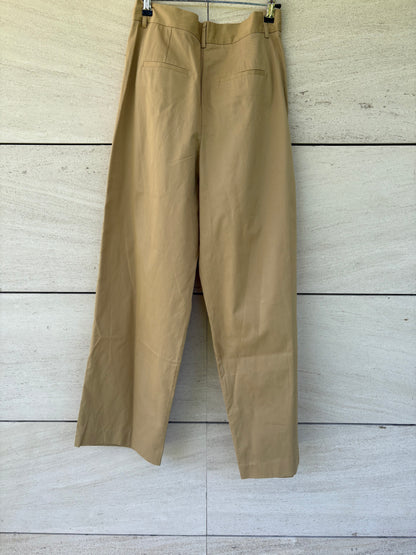 INTROPIA. Pantalón beige pinzas cintura ajustable