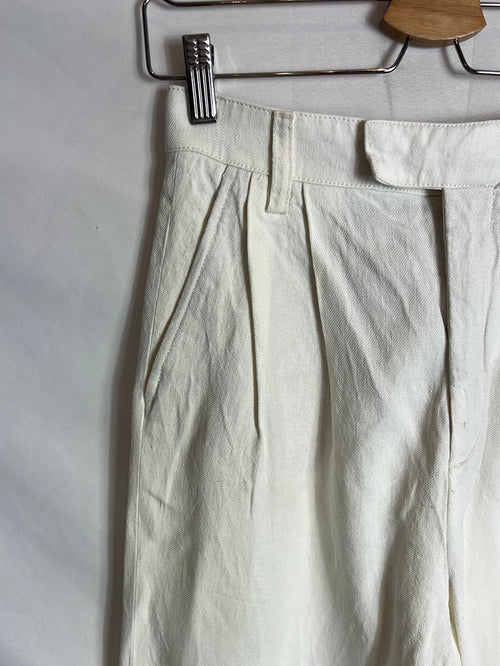 ZARA. Pantalones textura color crudo. T XS