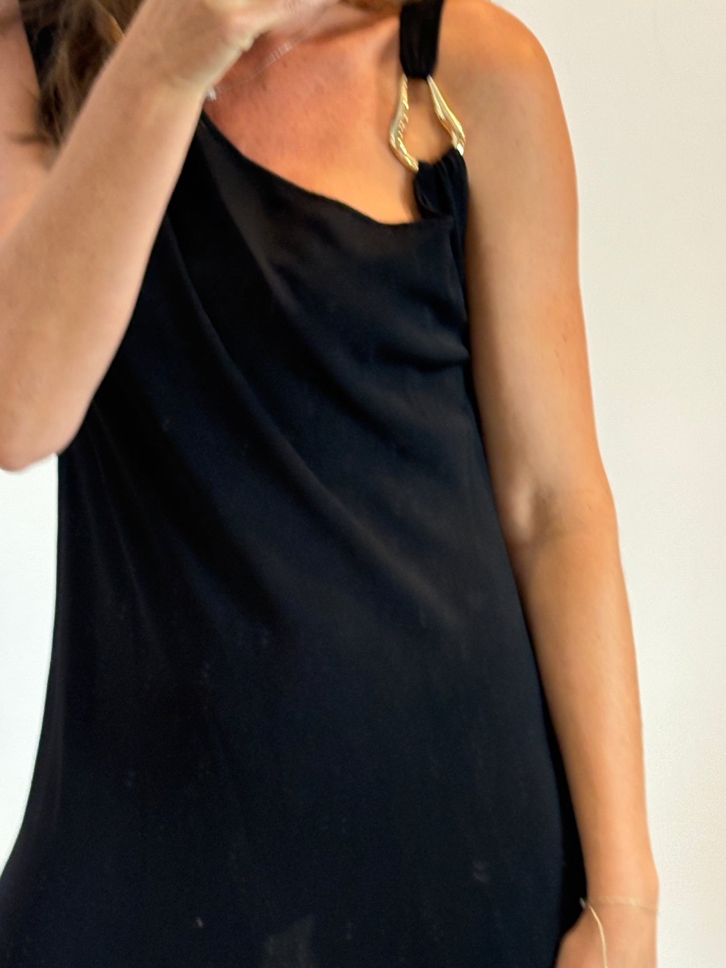 ZARA. Vestido detalle hombro. T S