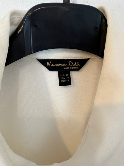 MASSIMO DUTTI. Blusa fluida volante