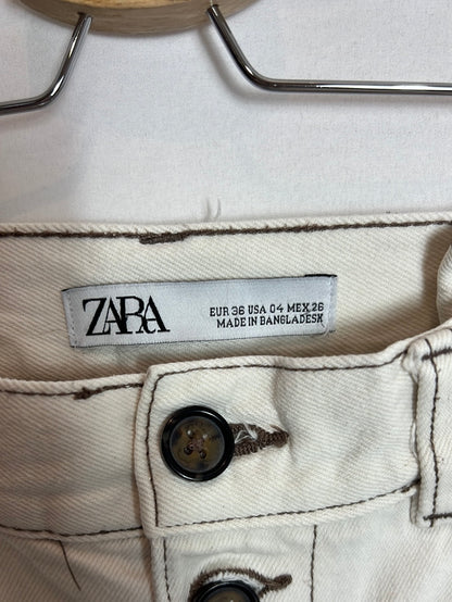 ZARA. Pantalón pata ancha botones. T 36