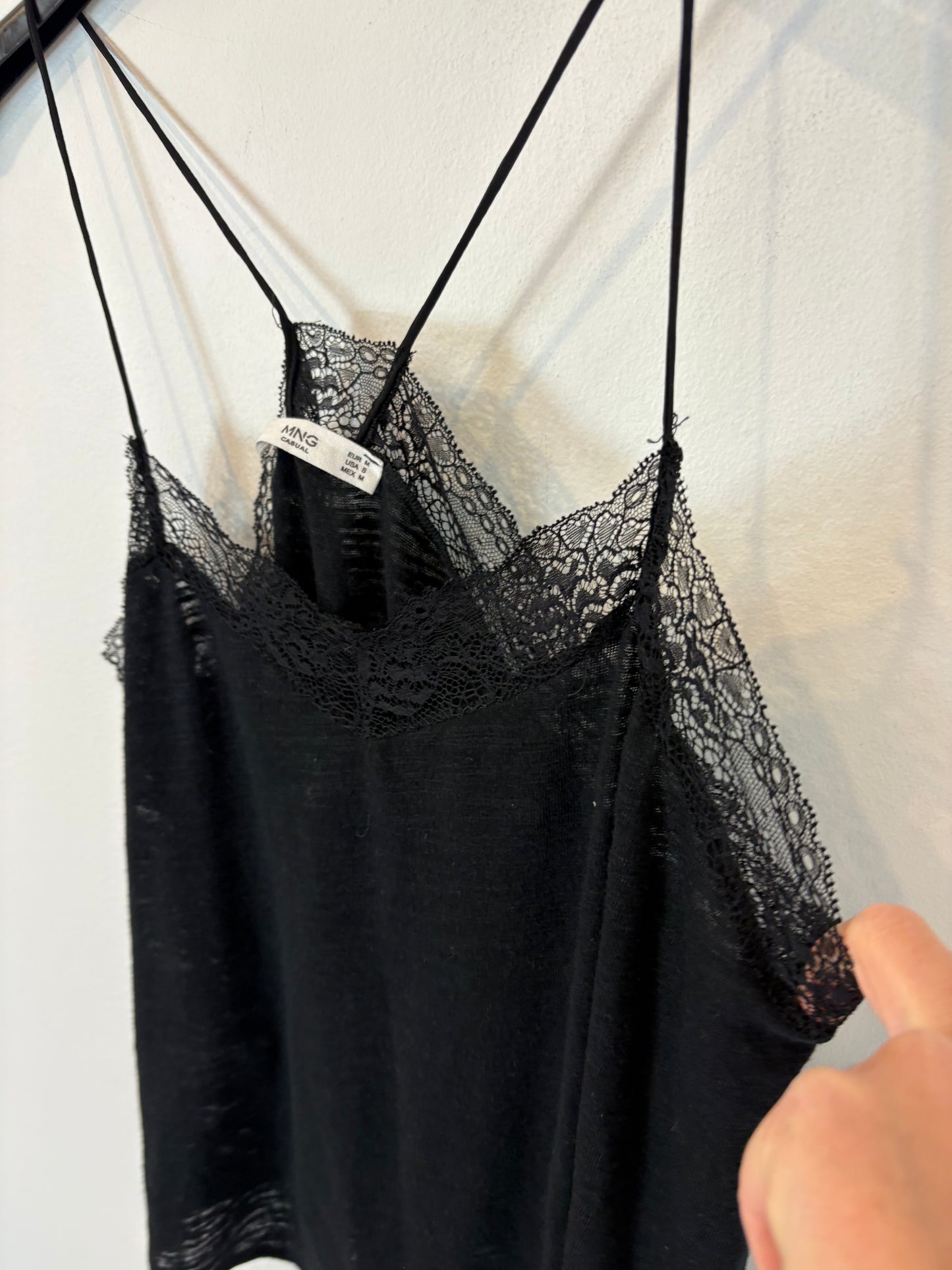 MANGO. Black speckled linen top. TM