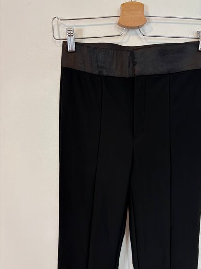ZARA. Pantalón negro elástico cintura satinada