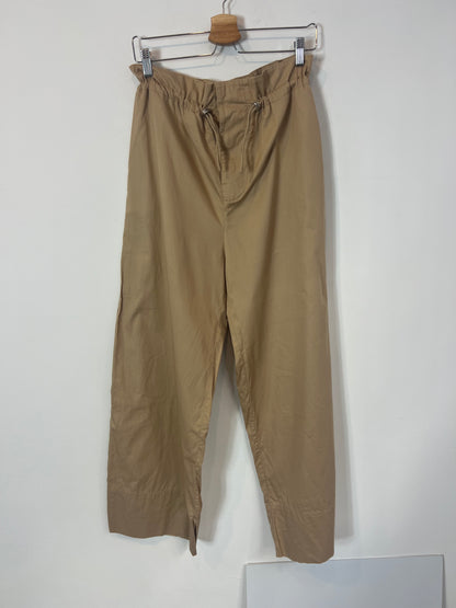 ZARA. Pantalón camel fluido detalle cintura. T S