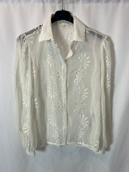 MAJE. White embroidered blouse. TS