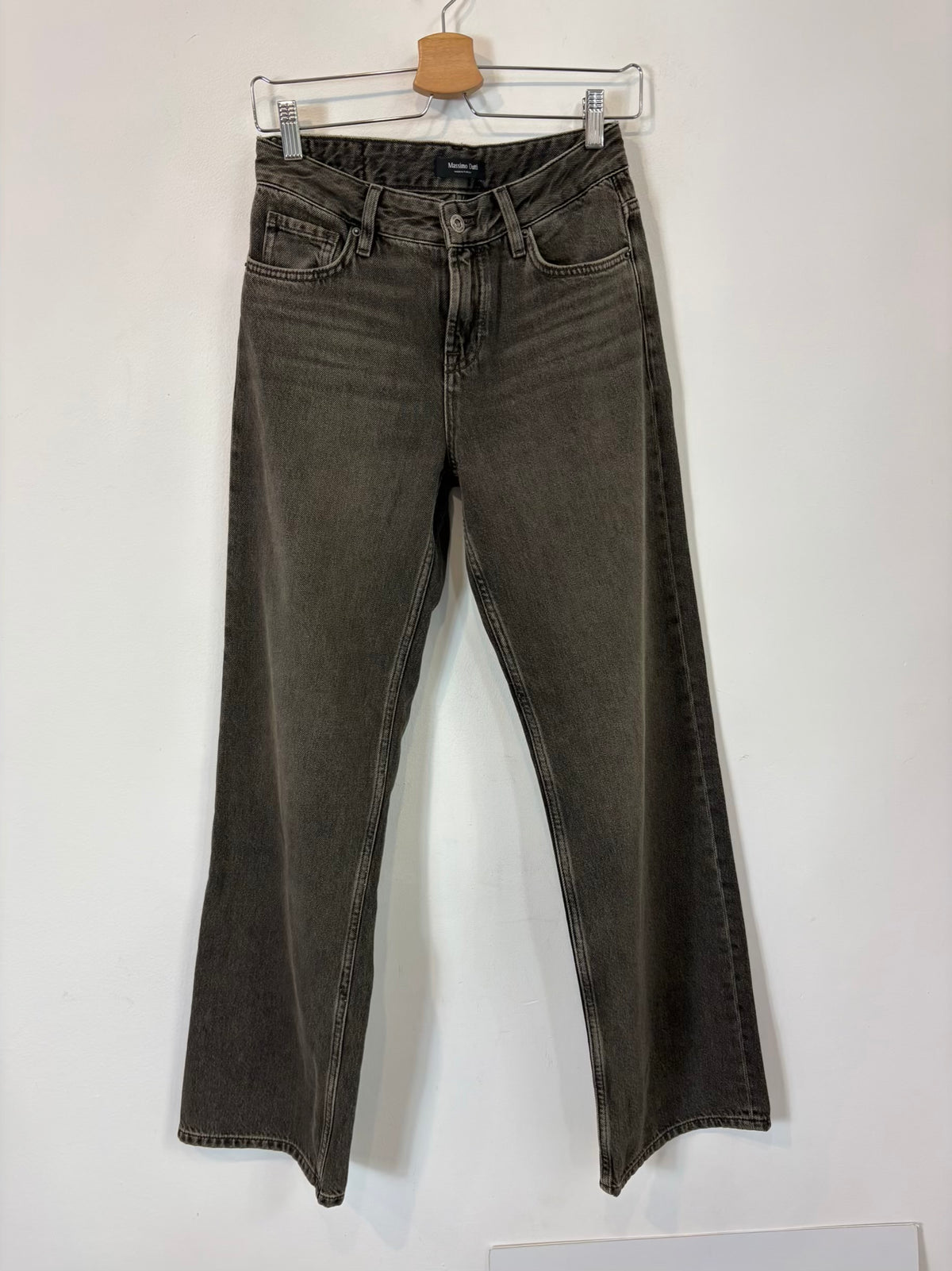 MASSIMO DUTTI. Denim recto gris