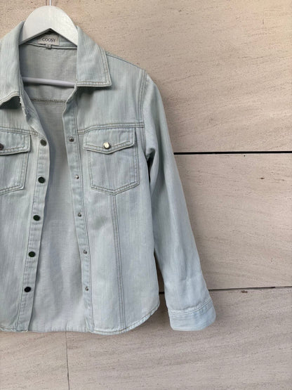 COOSY. Camisa denim azul claro