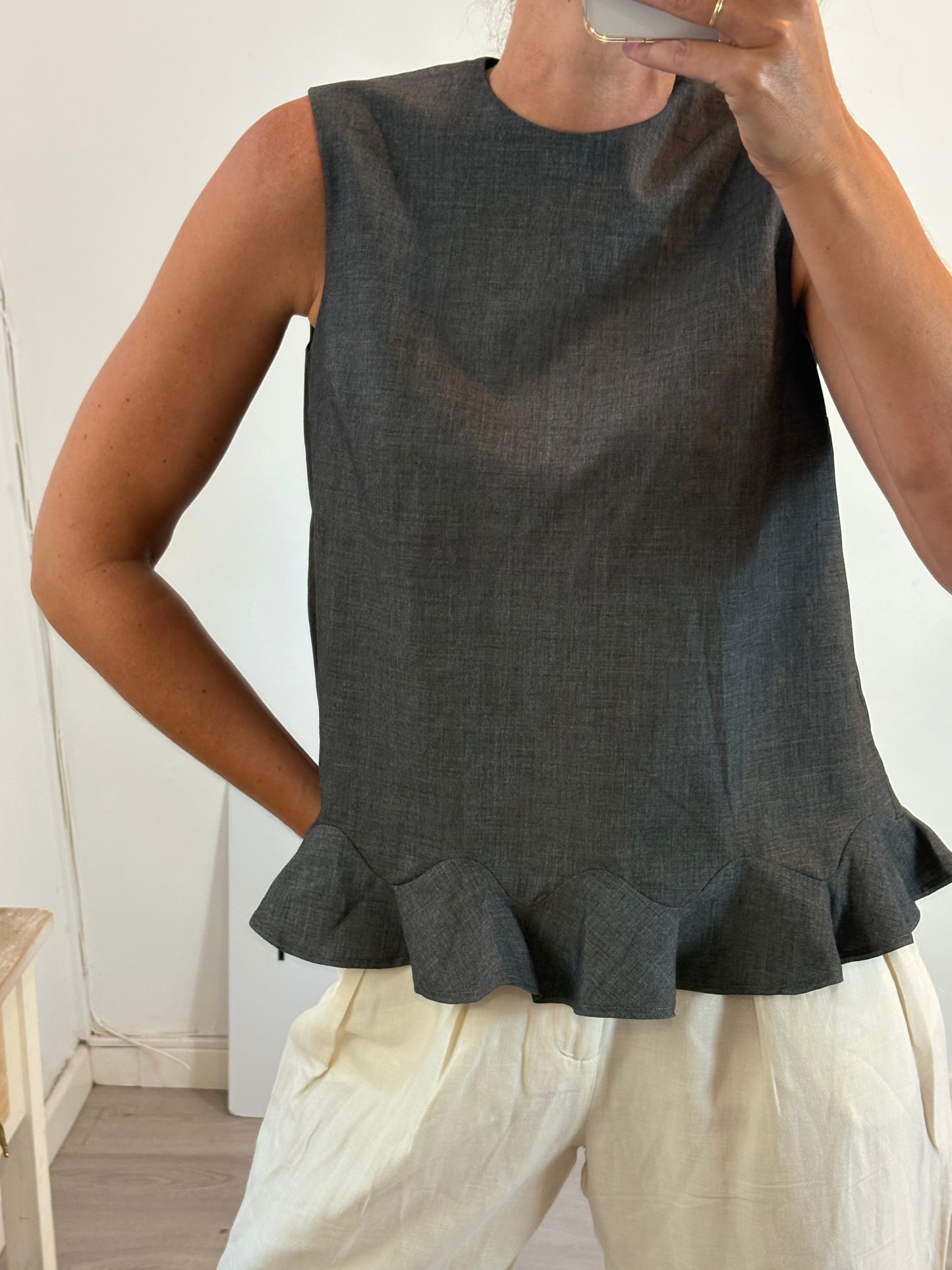 &OTHER STORIES. Top gris volante T.39