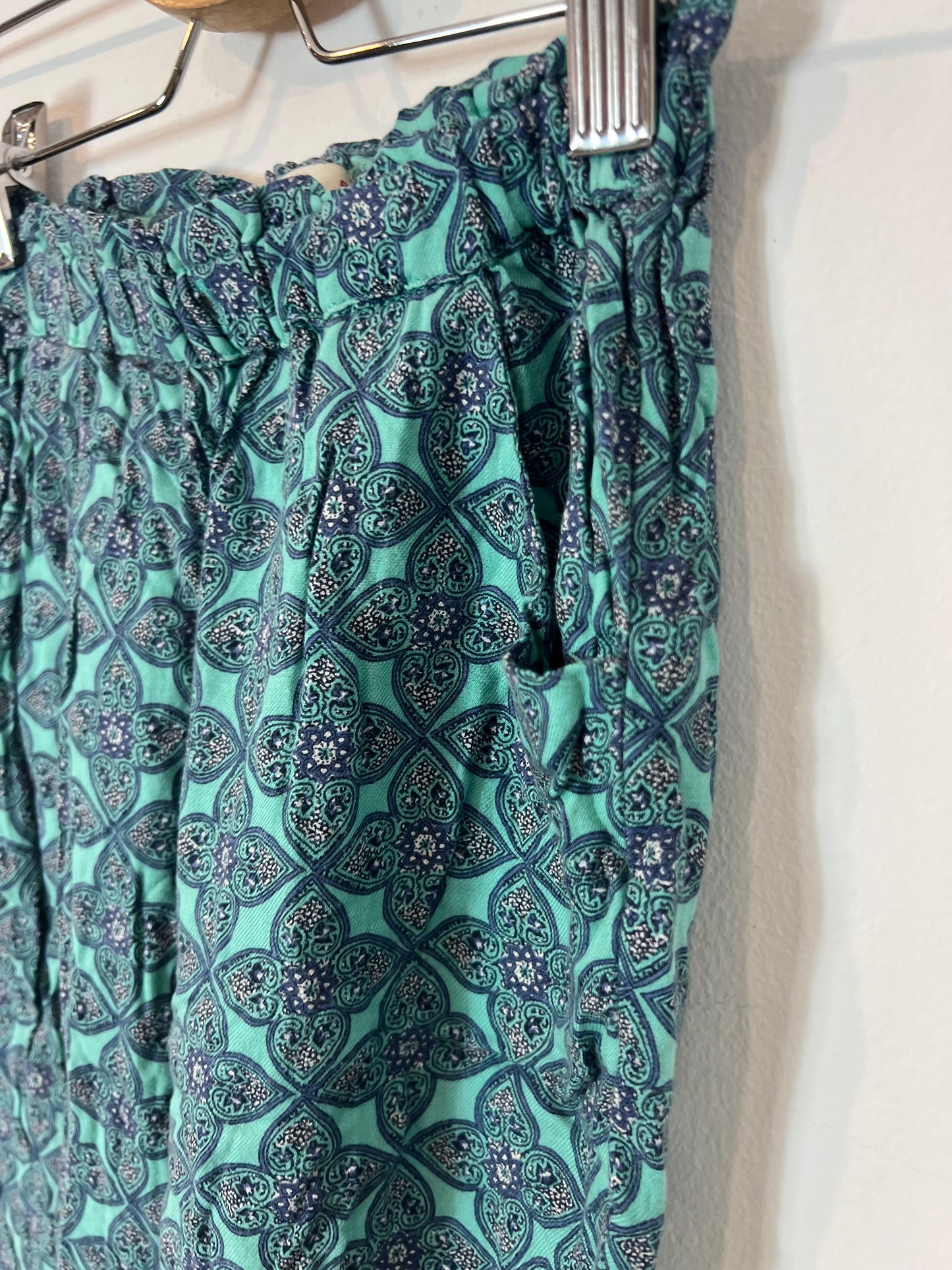 ZARA. Printed blue flowy trousers. Size 5 years