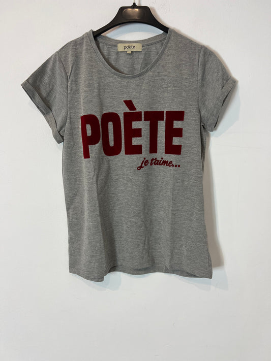 POÉTE. Camiseta gris letras terciopelo. T M