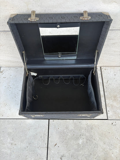 DIOR. Neceser de viaje