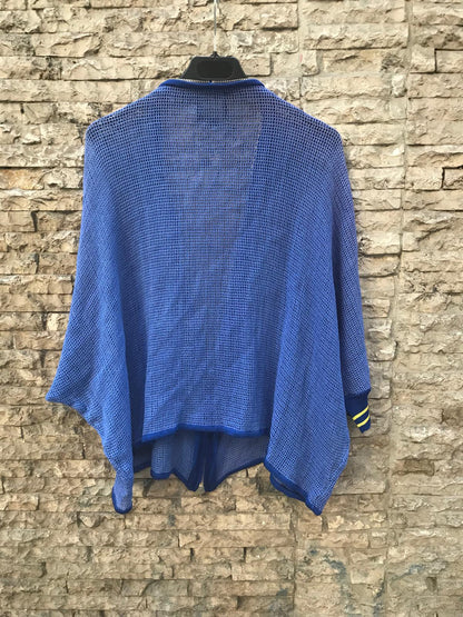 HOTEL PARTICULIER. Chaqueta azul calada