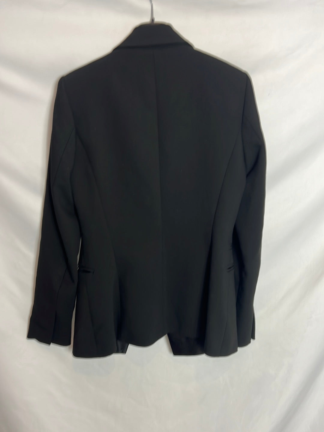 ZARA. Black blazer with satin lapel. TS (Tara)