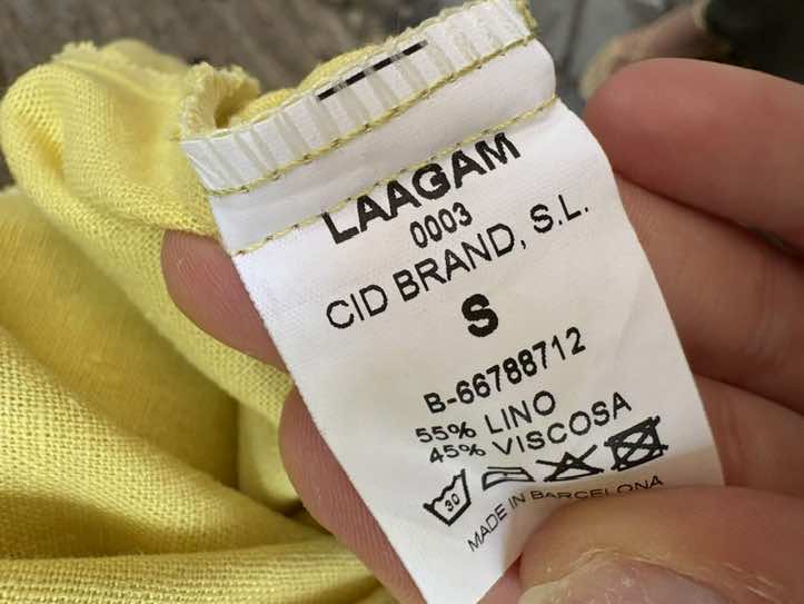 LAAGAM. Conjunto amarillo con lino