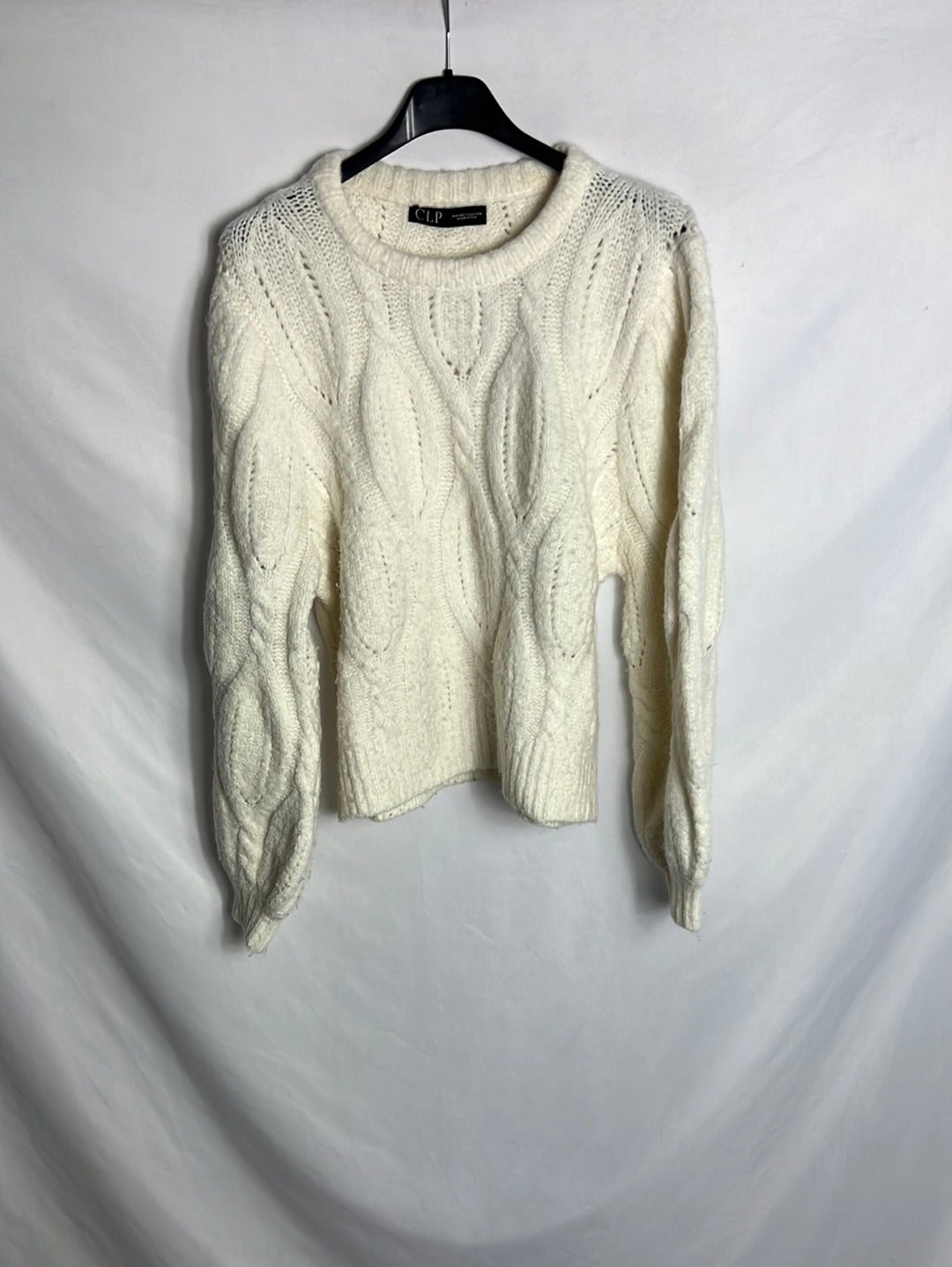 CLP. Jersey beige mangas abullonada T.l