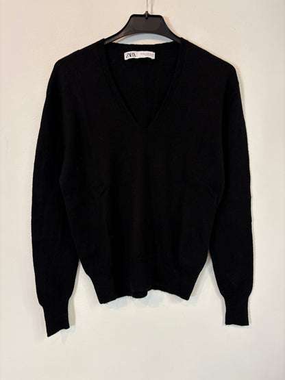 ZARA. Black stretch knit top. TL