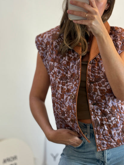 SESSÚN. Chaleco acolchado reversible