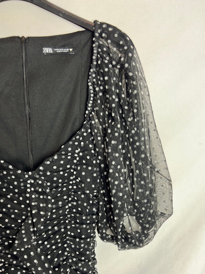 ZARA. Vestido negro lunares fruncido. T S