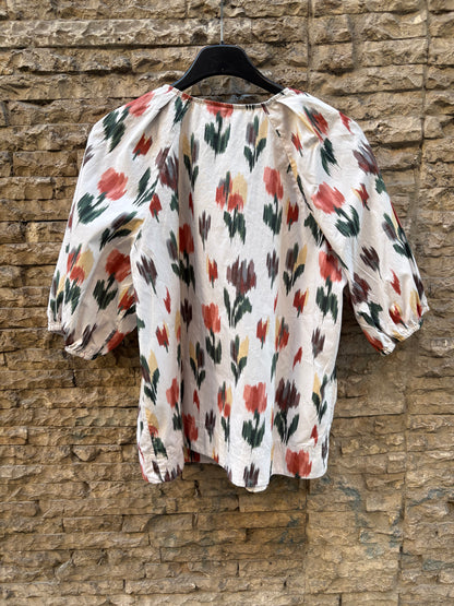 SEZANÈ. Top beige estampado T.38