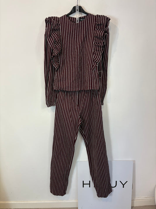 VOGANA. Conjunto top y pantalón textura volante
