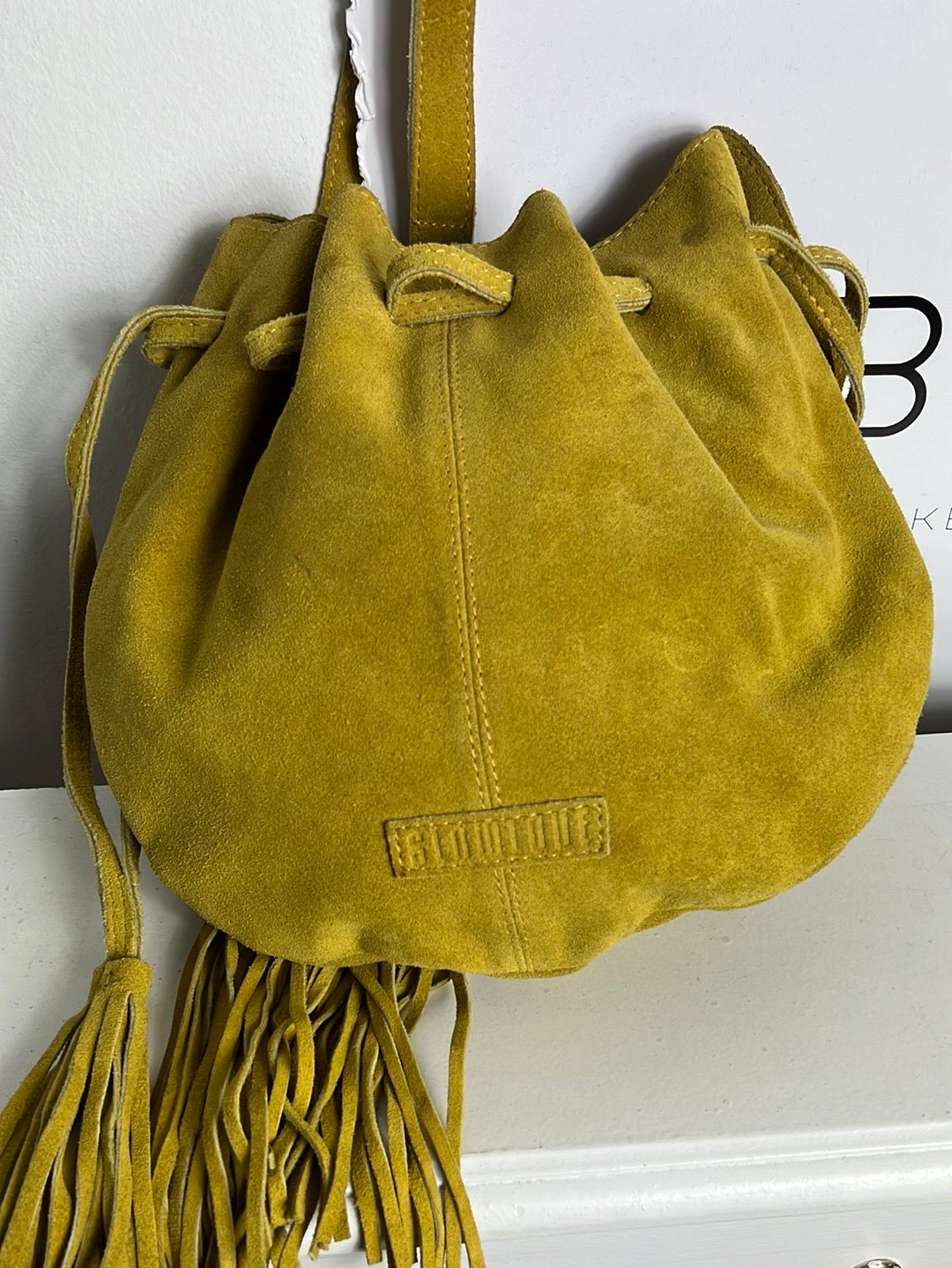 SLOWLOVE. Bolso mostaza piel