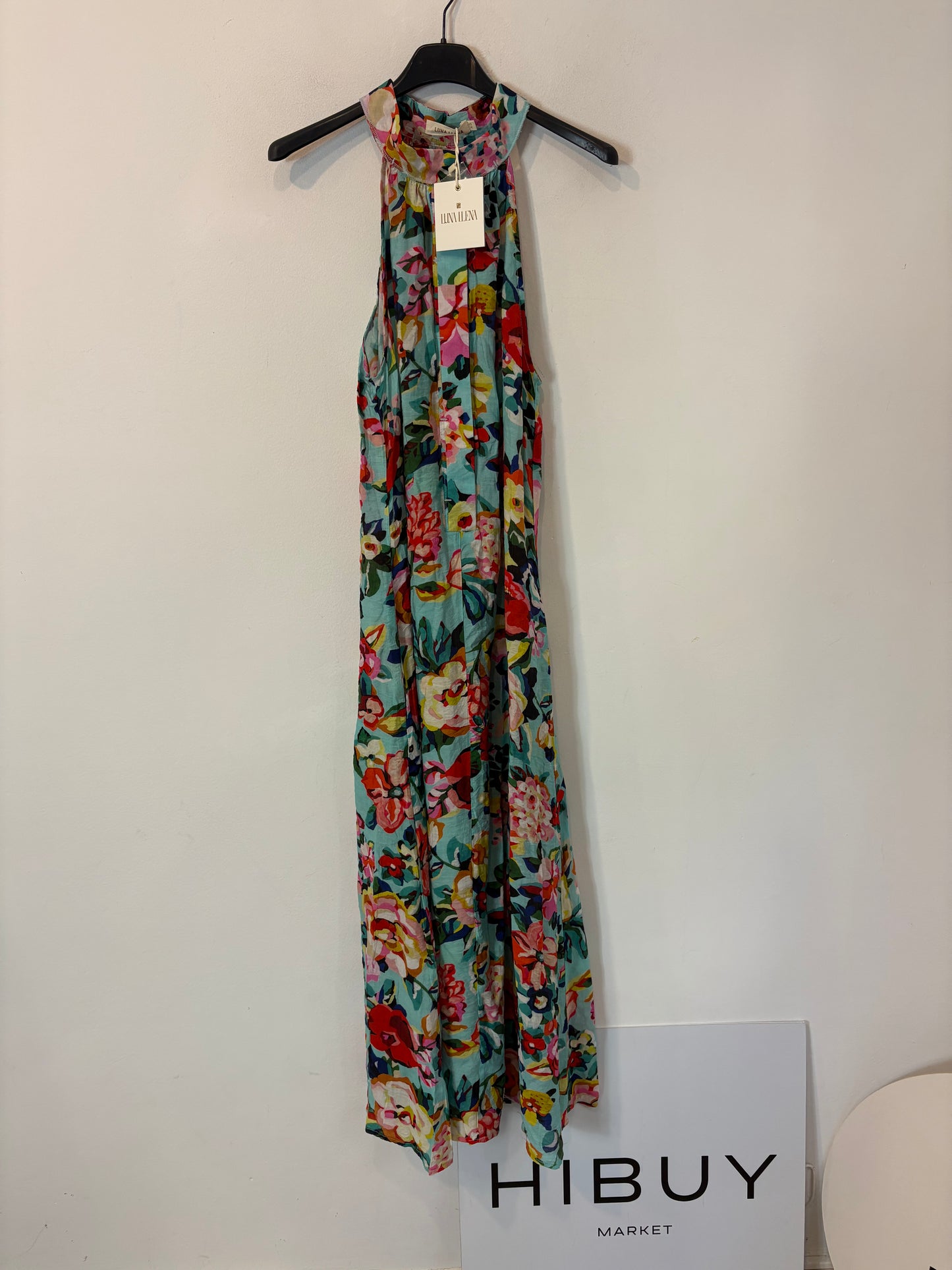 LUNA LLENA. Vestido halter flores