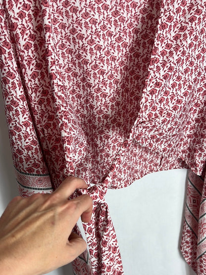 PRETTYLITTLETHING. Top nudo detalle mangas. T 38