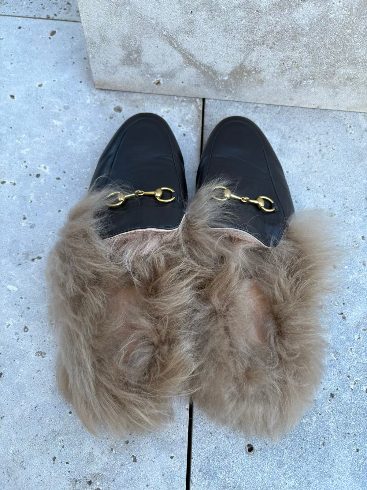 GUCCI. Mules Princetown forro pelo. T 38
