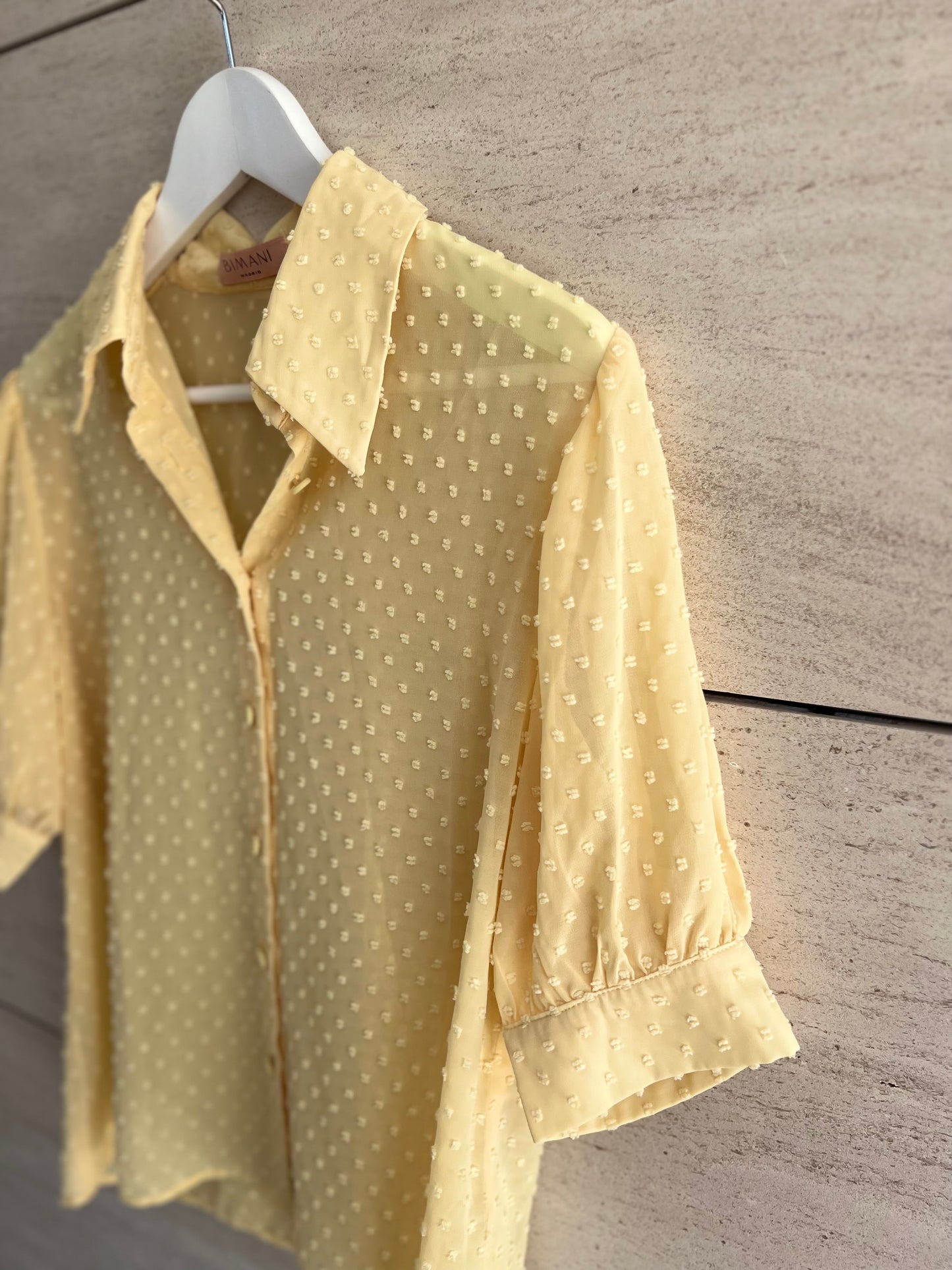 BIMANI. Blusa amarilla plumeti T.L