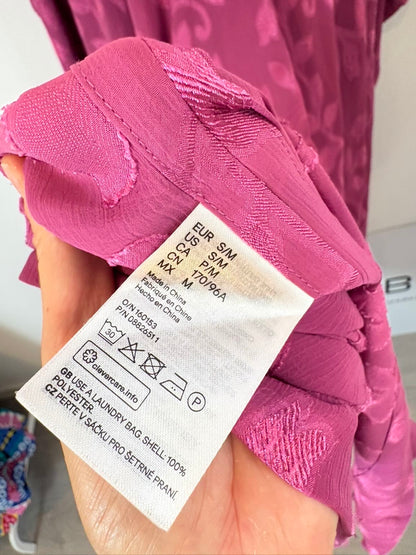 H&M. Vestido kaftán buganvilla textura