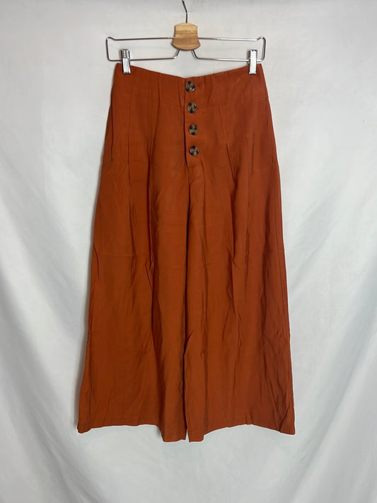 ZARA. Pantalón fluido culotte abotonado. T M