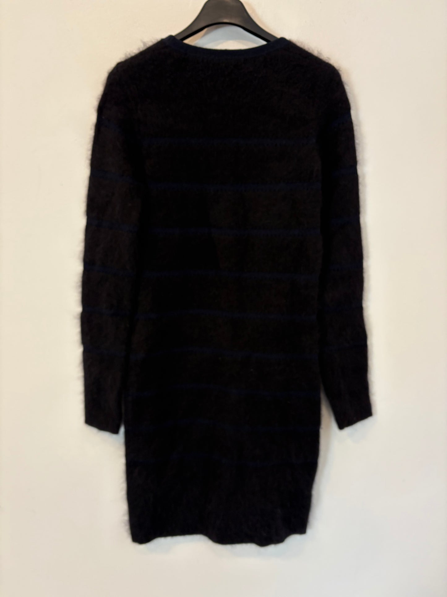 MAJE. Vestido azul y negro angora