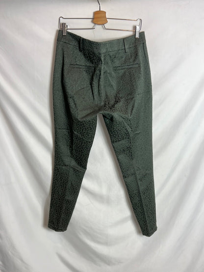 INTROPIA. Textured green trousers. Size 46