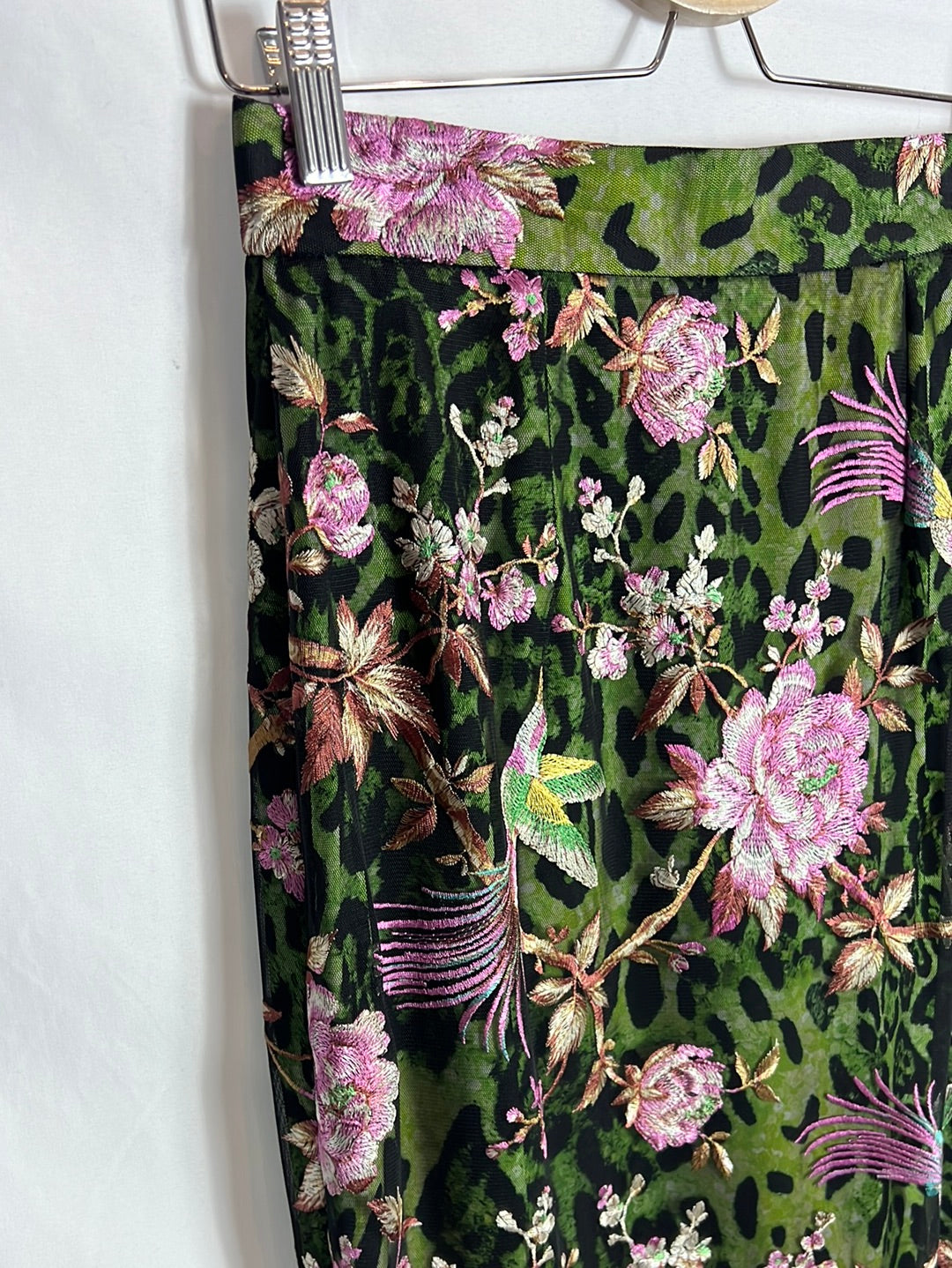 POETIC LICENSE. Embroidered tulle midi skirt. Size 36