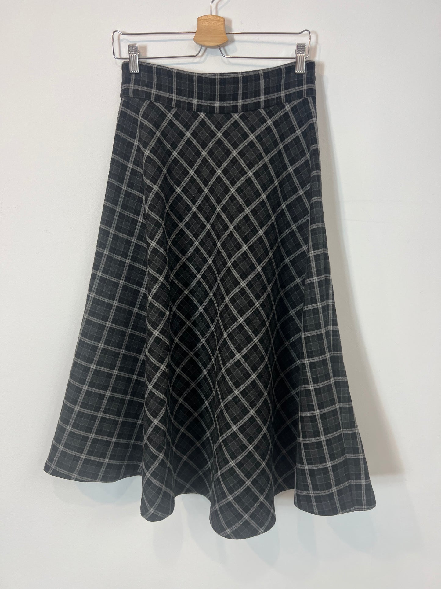 ZARA. Falda midi cuadros vuelo. T S