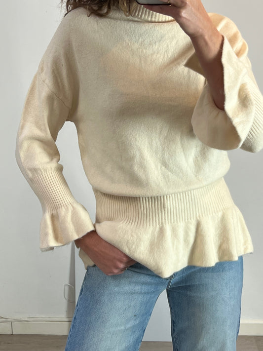 TERIA YABAR. Jersey beige volante T.m