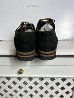 COOL. Zapatos negros cordones plataforma T.30